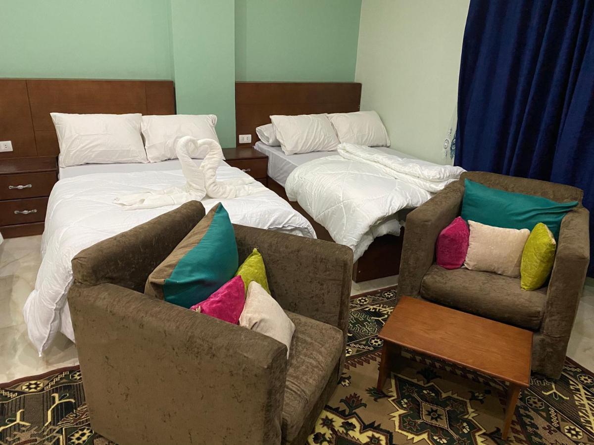 Hotel Grand Pyramids View