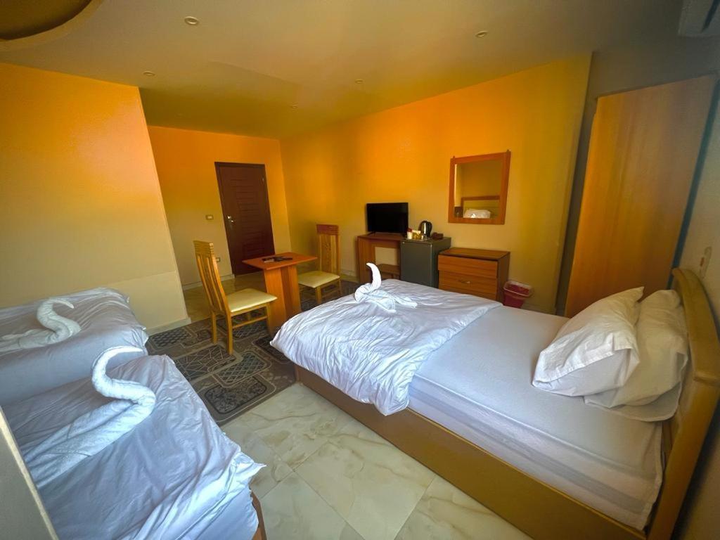 Hotel Grand Pyramids View