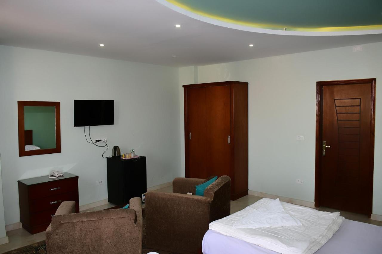 Grand Pyramids View Hotel 3*