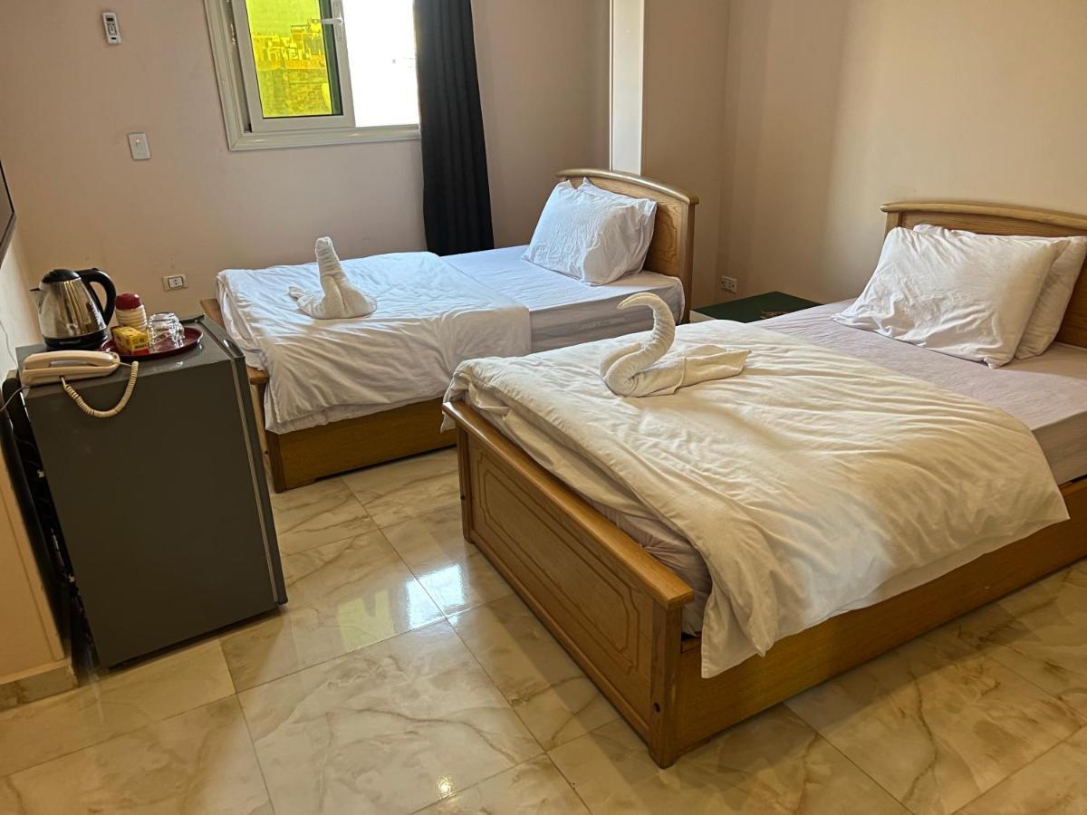 Grand Pyramids View 3* El Cairo