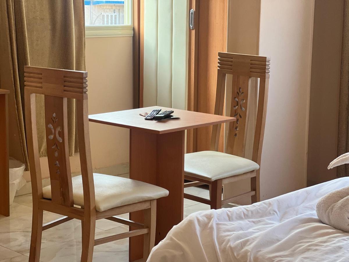 Grand Pyramids View Hotel